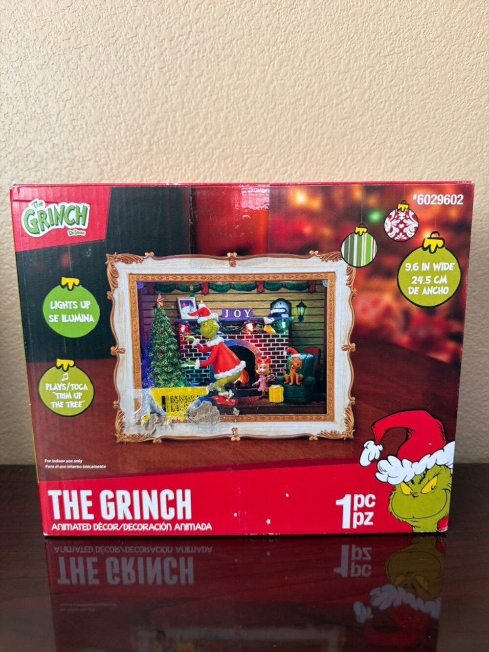 2025 Gemmy the Grinch Animated Tabletop Window Scene Musical Lighted w/Box - Picture 3 of 15